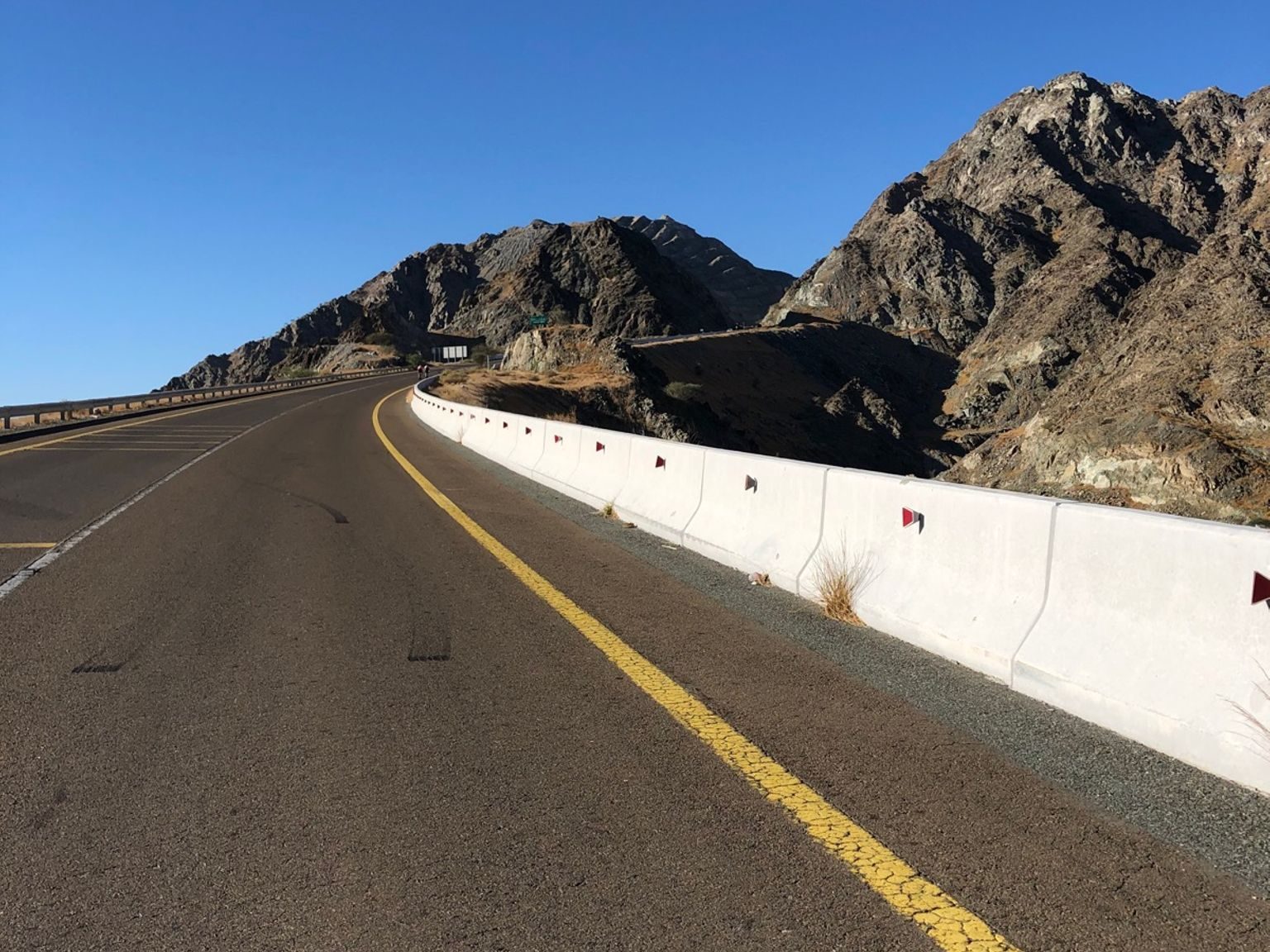 On the road: Adh Dhayd – Al Fujayrah via Um al Ghaf