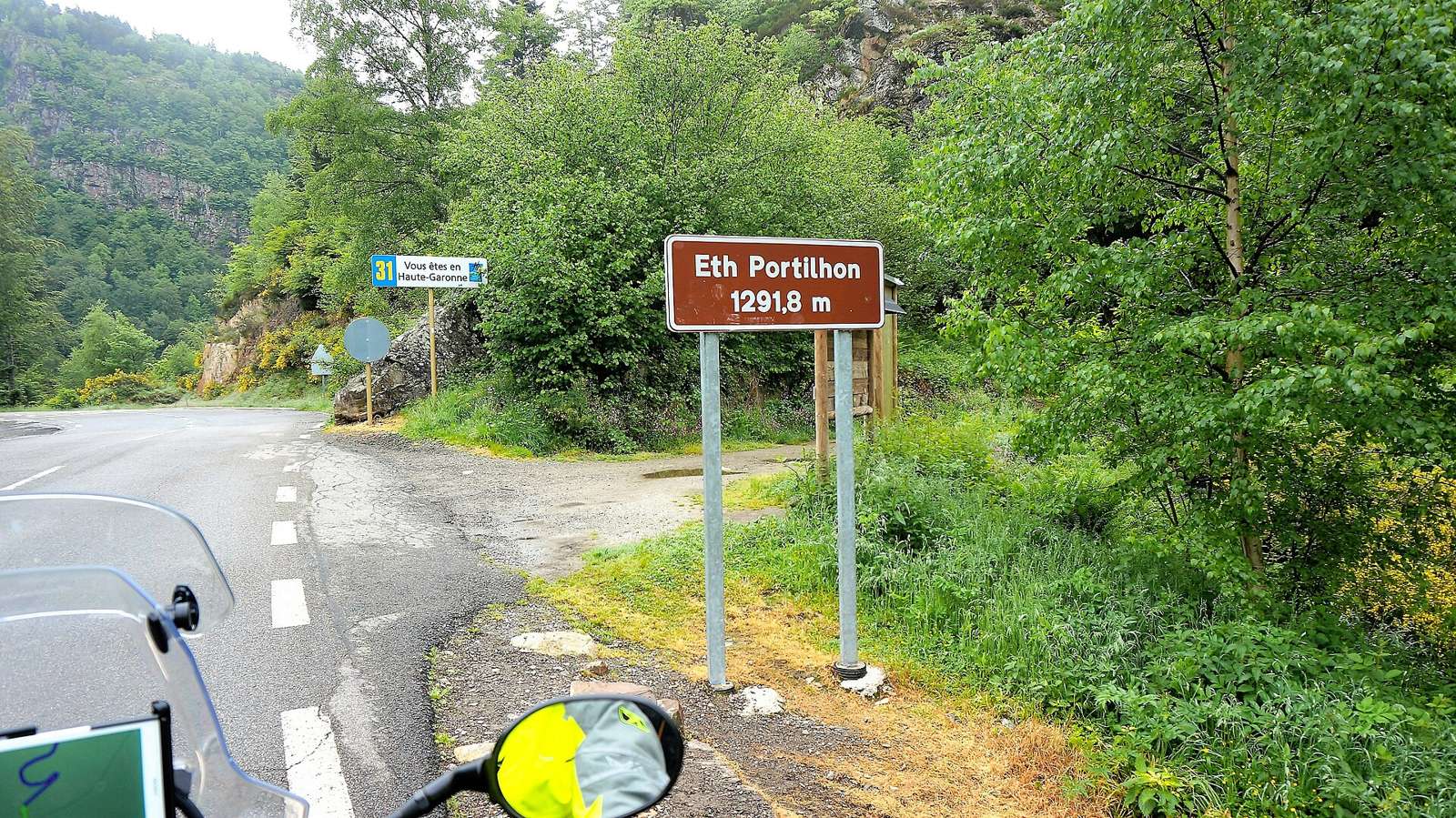 On the road: Col du Portillon from Bagnères-de-Luchon