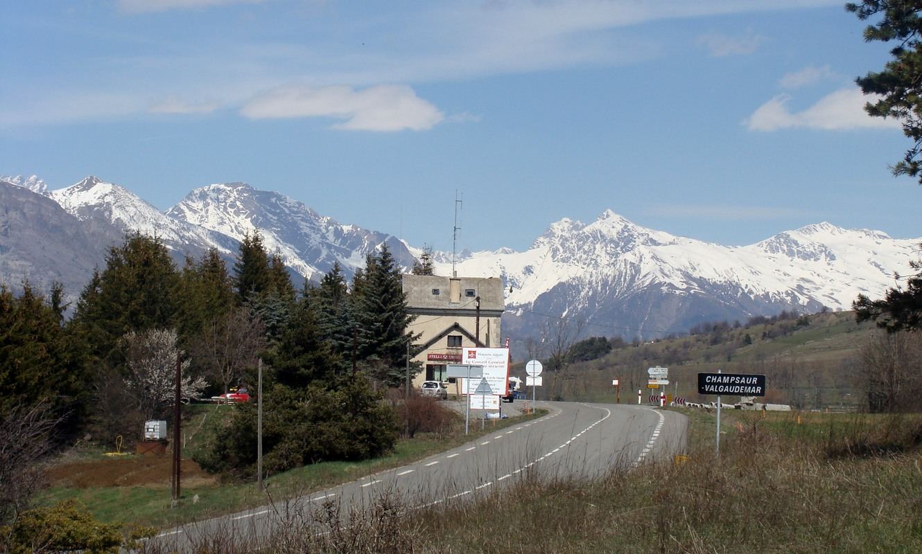 On the road: Col de Manse from Gap