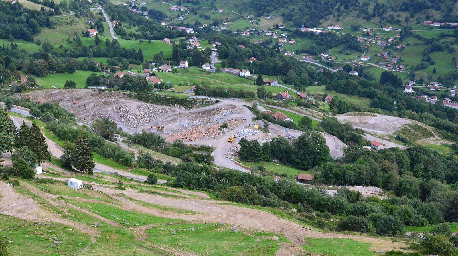 Carrière de granite sous le Moutier des Fées à La Bresse.