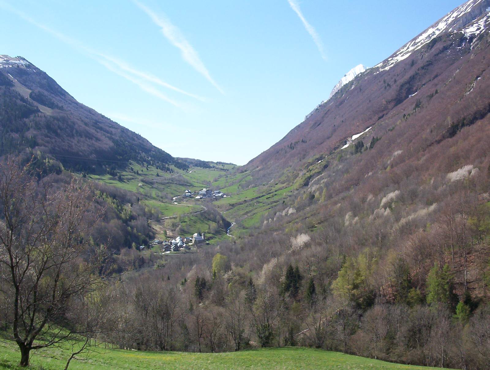 On the road: Col d'Ornon from Le Bourg-d'Oisans