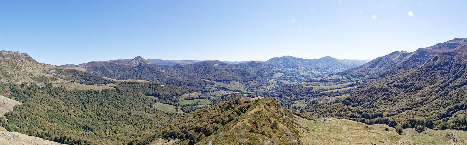 Panorama depuis le bas du Pas de Peyrol