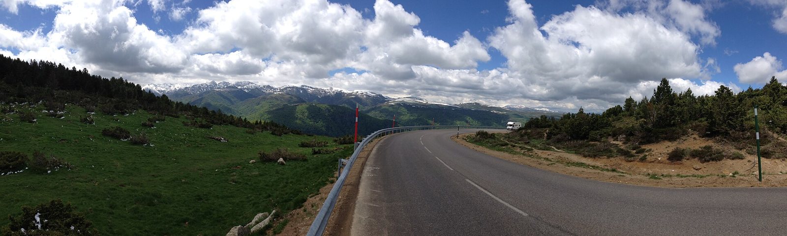 On the road: Plateau de Beille from Les Cabannes