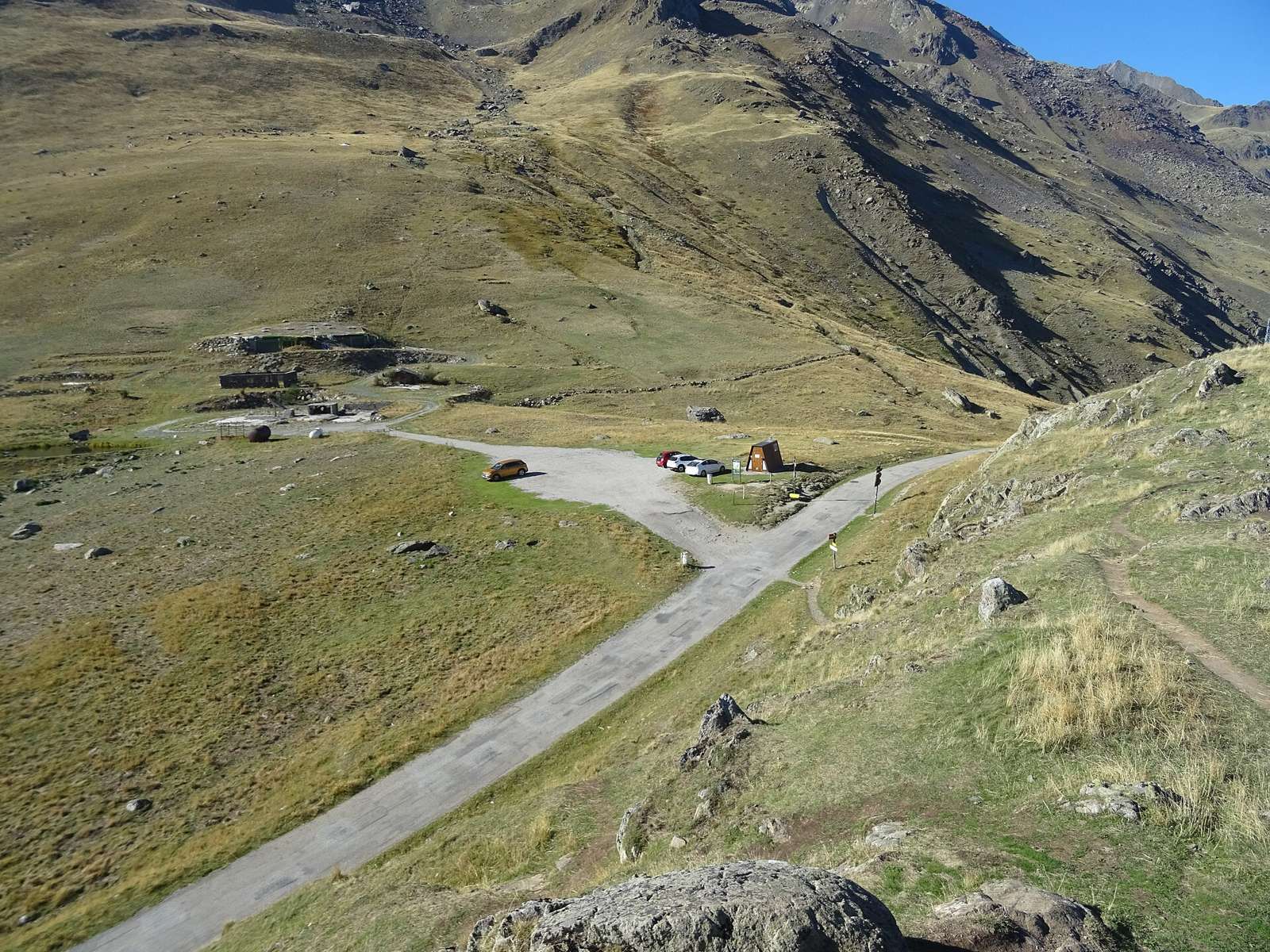 On the road: Col de Sarenne from Mizoën