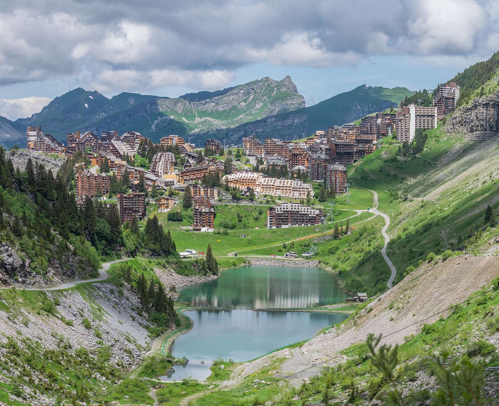 On the road: Avoriaz from Morzine