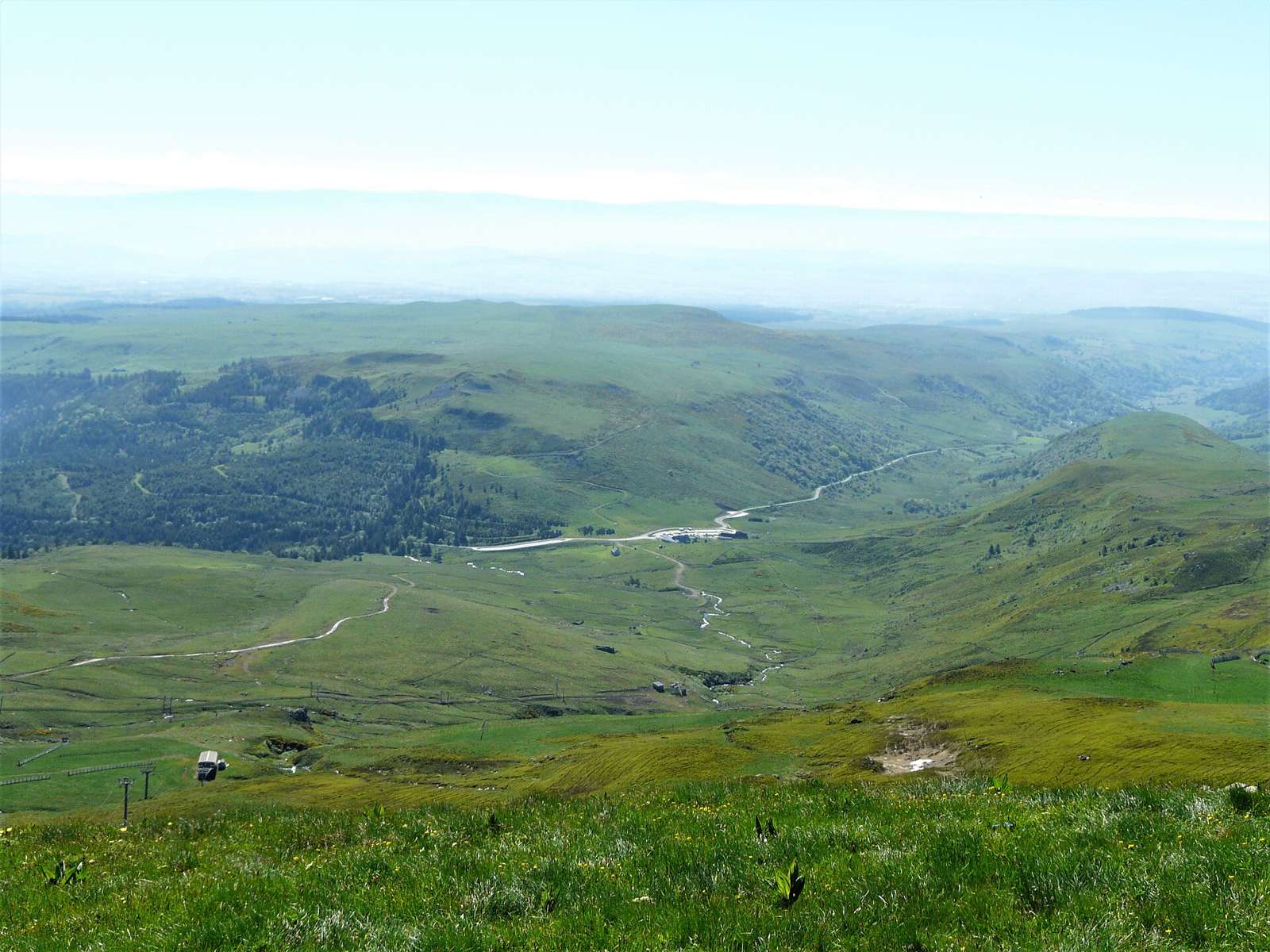 On the road: Col de Prat-de-Bouc from Murat
