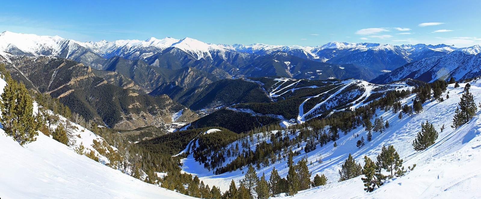 Pal skiing zone