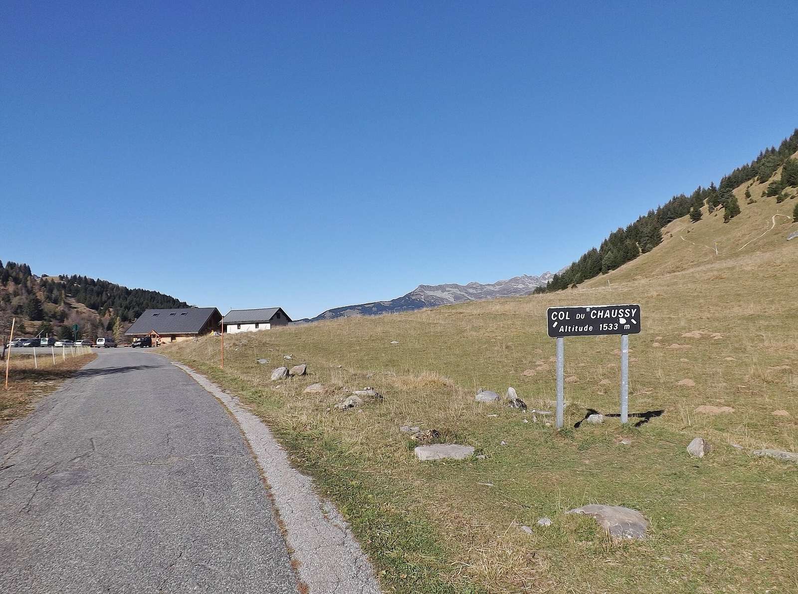 On the road: Col du Chaussy from Pontamafrey