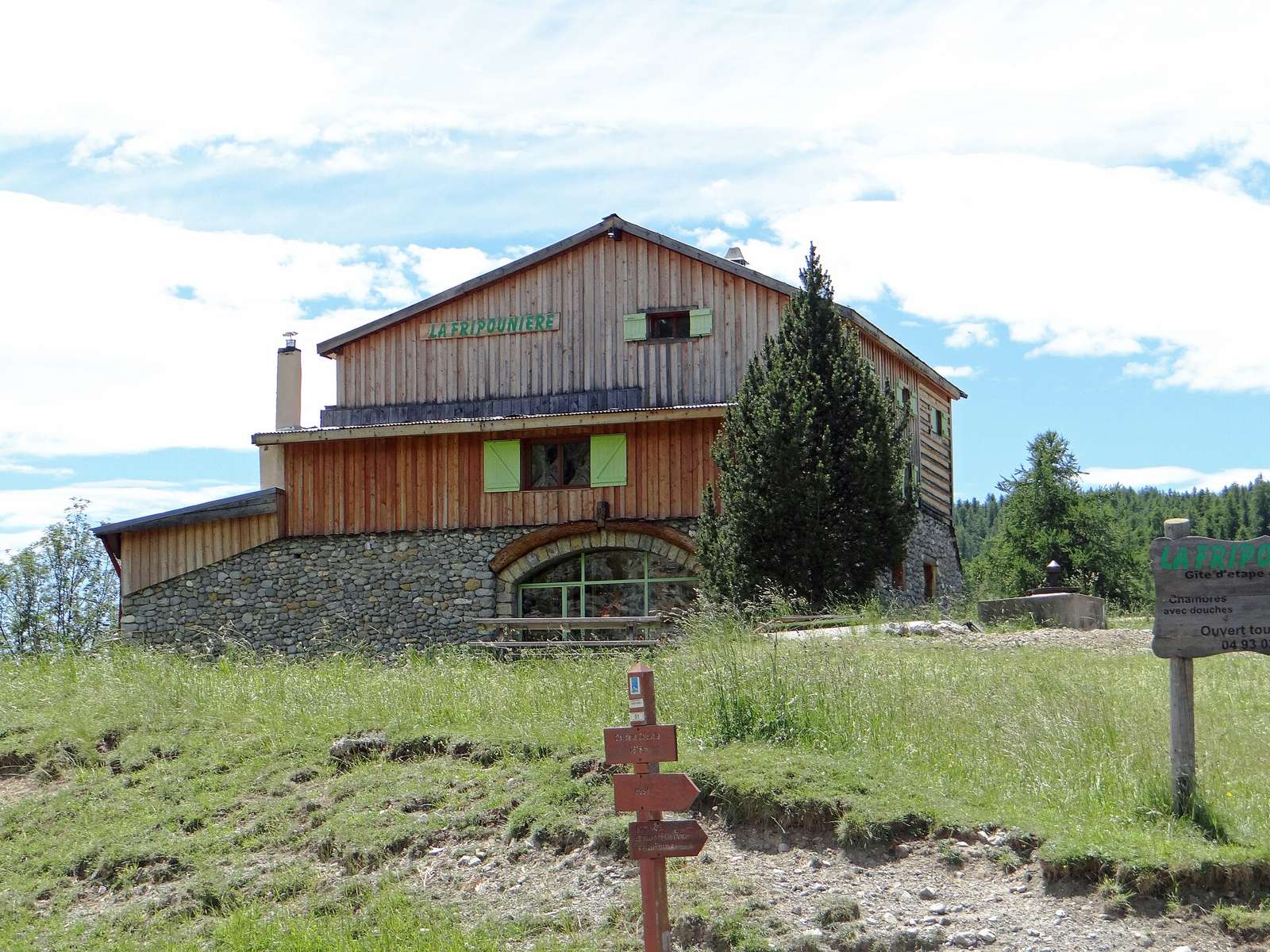 Col de la Couillole - Gîte d'étape "La Fripounière" au col