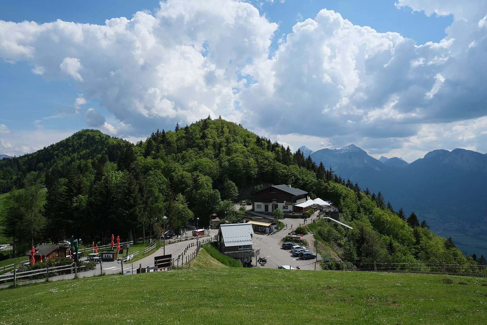 On the road: Col de la Forclaz (Talloires-Montmin) from Talloires