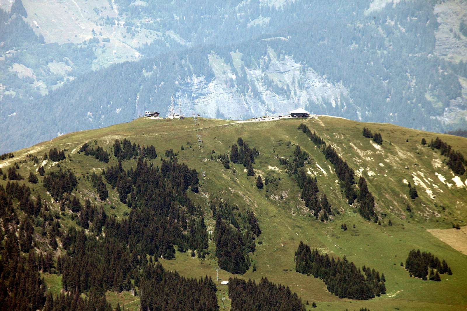 Le mont Bisanne vu du mont Mirantin.