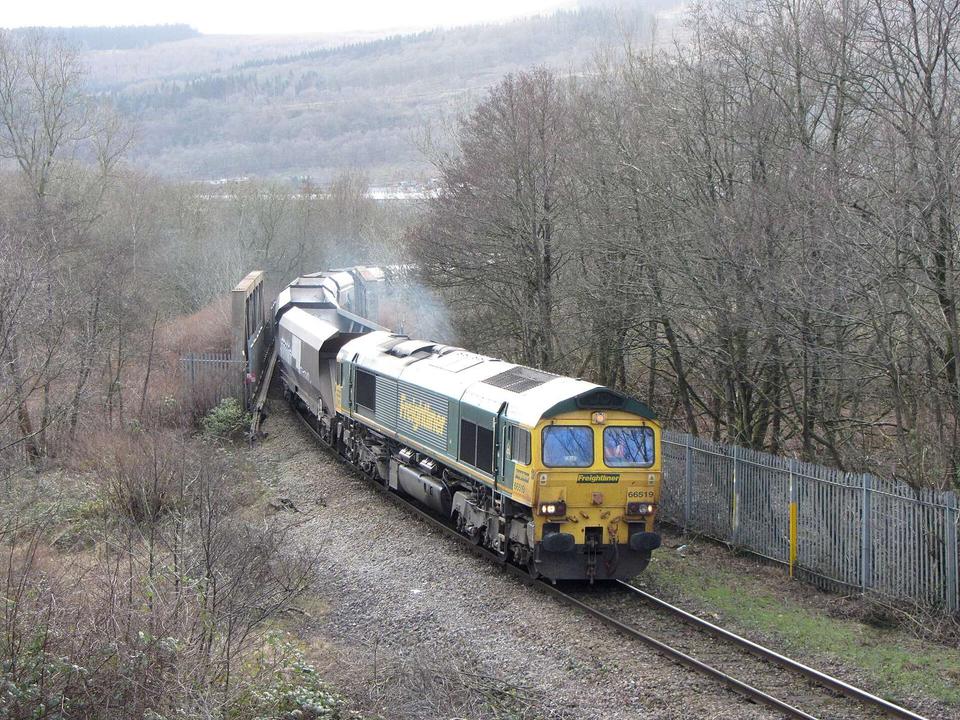On the road: Cynon Trail