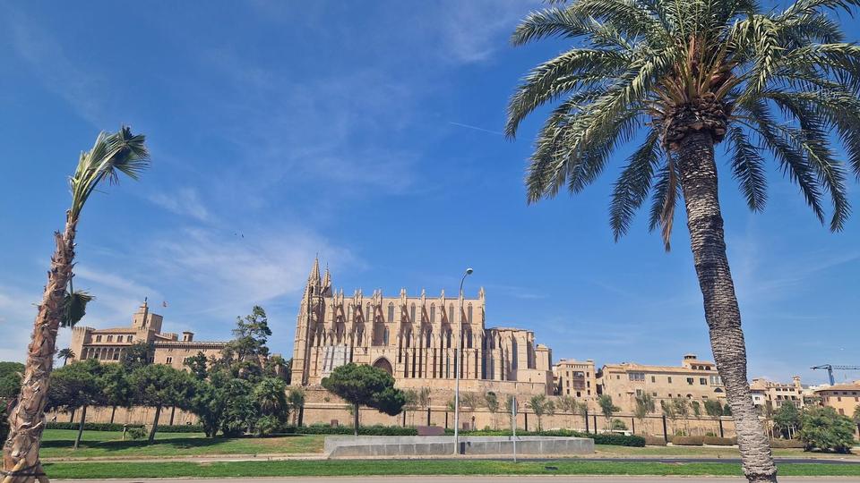 On the road: Alcudia to Palma