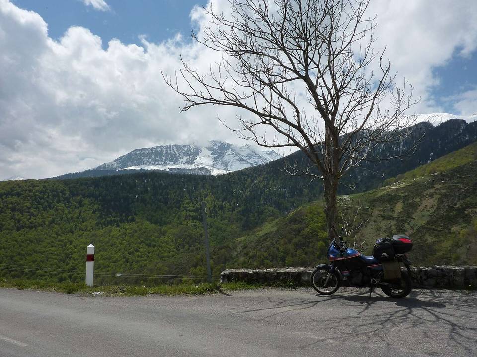 First Pyrenean pass - Col D'Aspin here we come