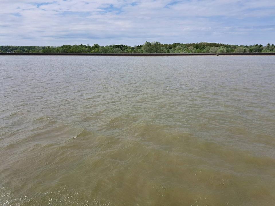 Das Kraftwerk Gabčíkovo ist ein Laufkraftwerk in der Slowakei bei Flusskilometer 1836 und nutzt die Wasserkraft der Donau. Es ist das größte Wasserkraftwerk der Slowakei und erzeugt rund 11 % des nati
