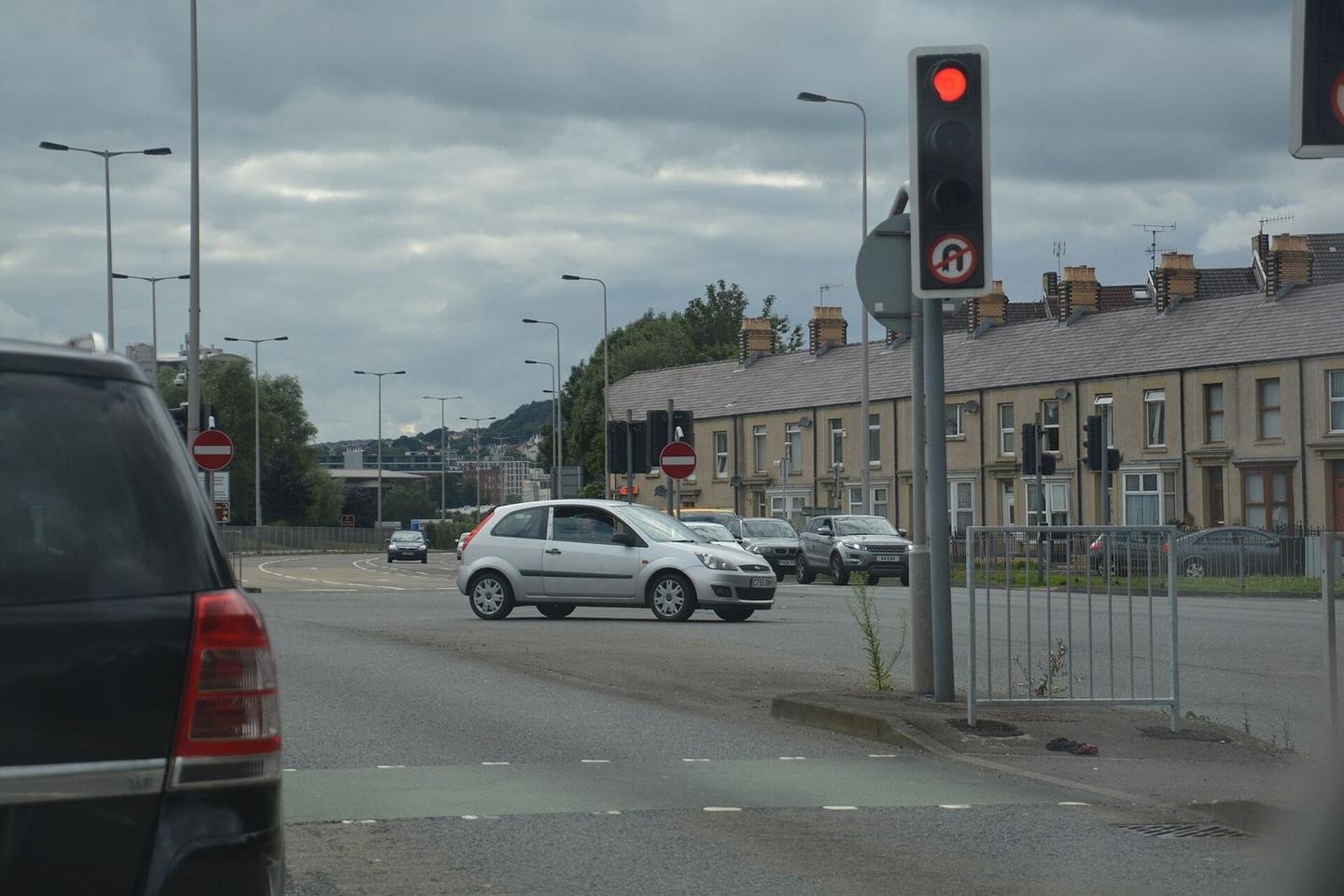 Swansea : Fabian Way