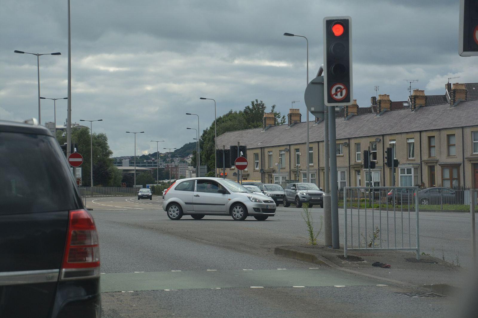 Swansea : Fabian Way