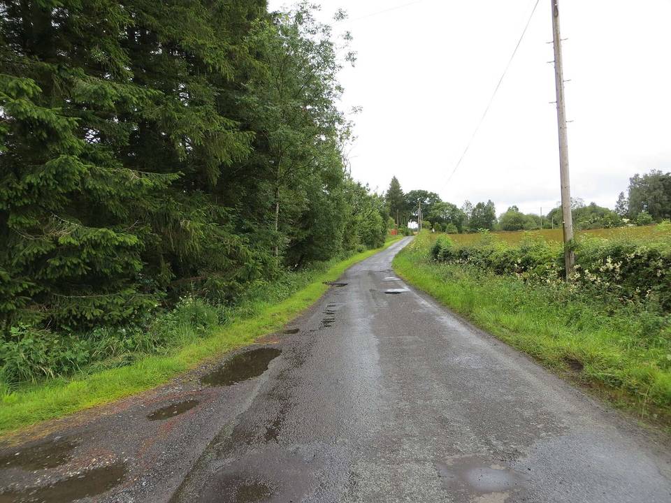 Minor road heading towards Cattermuir