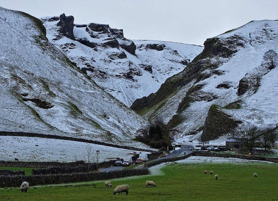 The eastern end of Winnats Pass in wintertime