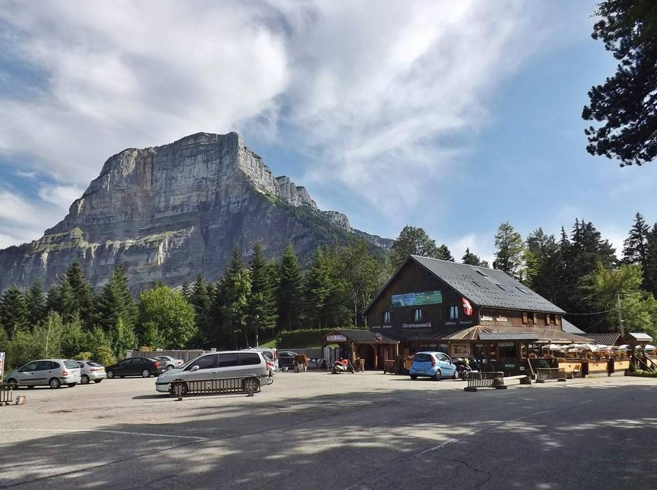 On the road: Col du Granier from Chapareillan