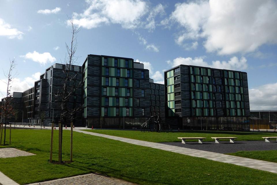 Big lumpy things by Allan Murray Architects