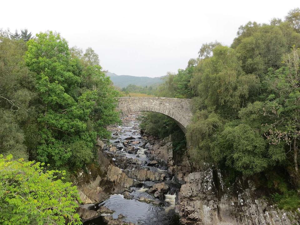 Oykel Bridge - Old viewed from New