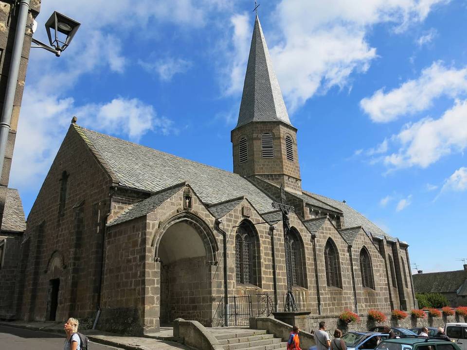 Cycling in Besse-et-Saint-Anastaise