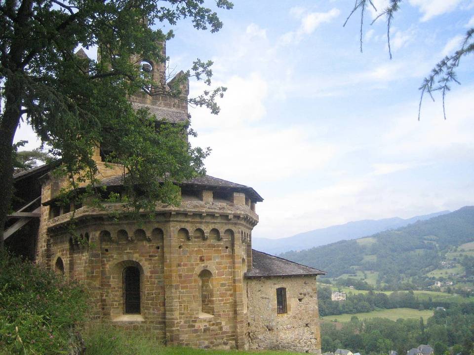 Cycling in Castillon-en-Couserans