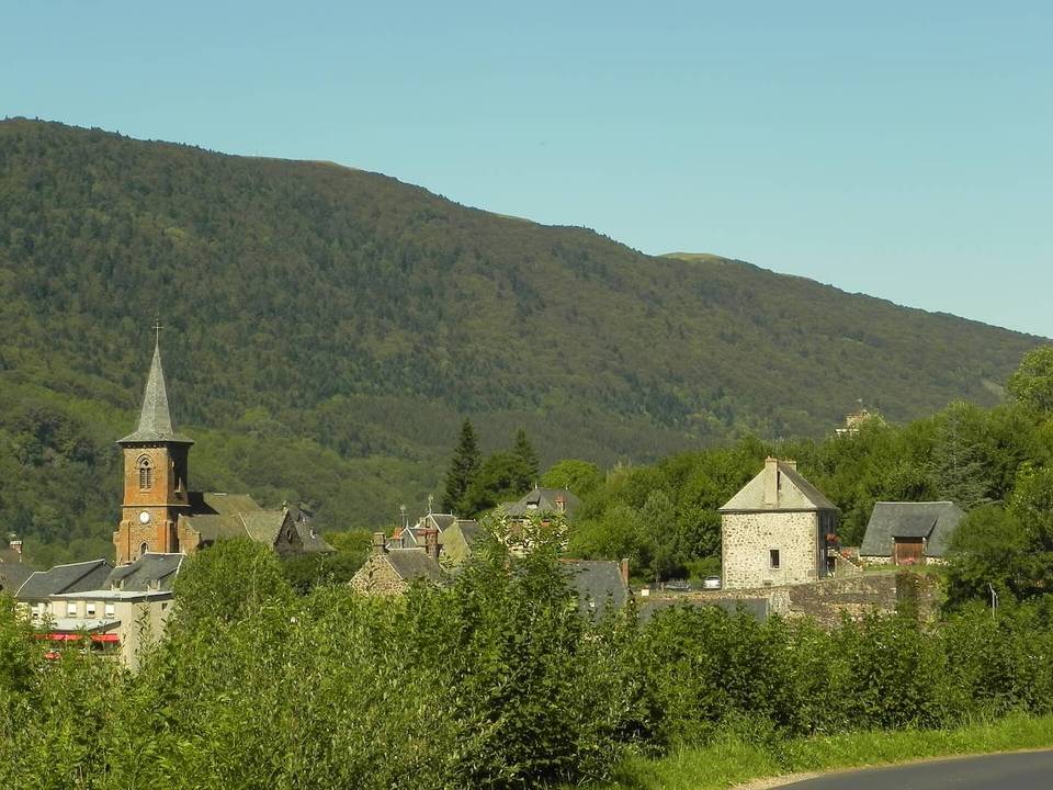 Cycling in Le Falgoux