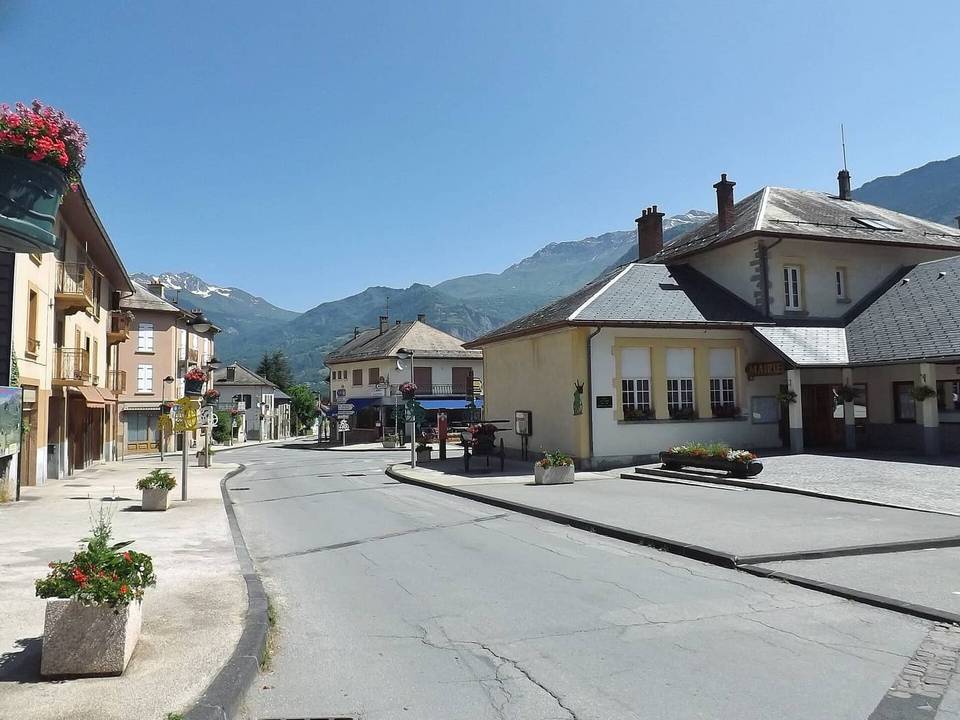 Cycling in Saint-Étienne-de-Cuines