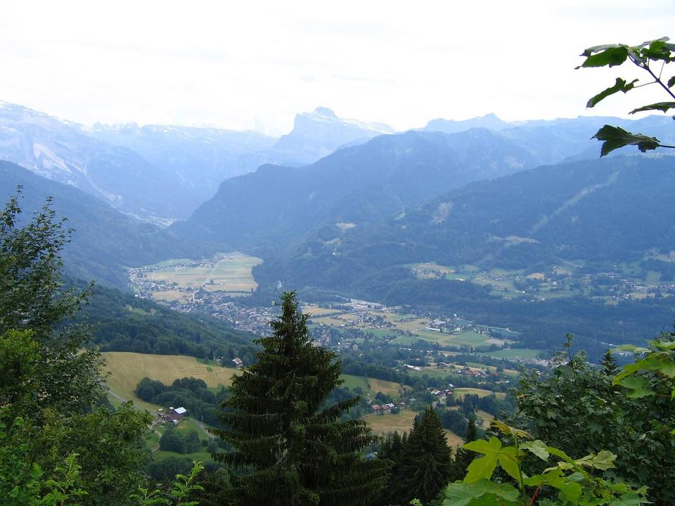 Cycling in Samoëns