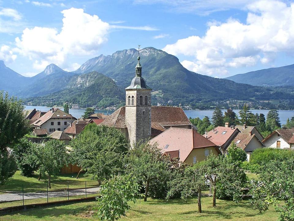 Cycling in Talloires
