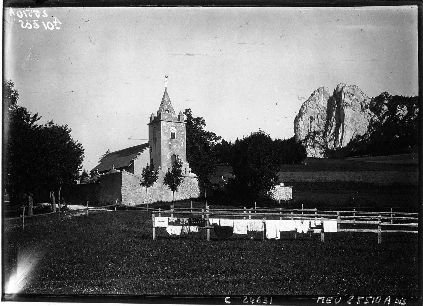 Référence bibliographique : Meurisse, 25510 bis A Appartient à l’ensemble documentaire : Pho20Meu Image de presse Couverture : 02 août 1925 Langue : français Éditeur : diff. par l'Agence Meurisse (Par