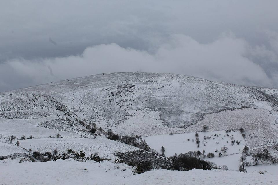 Winter view of Cyrn y Brain from Horsehoe Pass