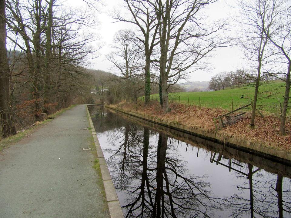 Heading towards Llangollen