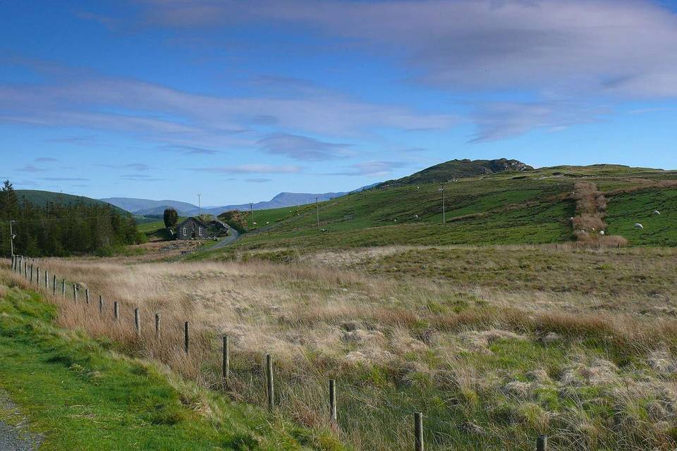 Capel Penystryd o bell / Penystryd Chapel from a distance