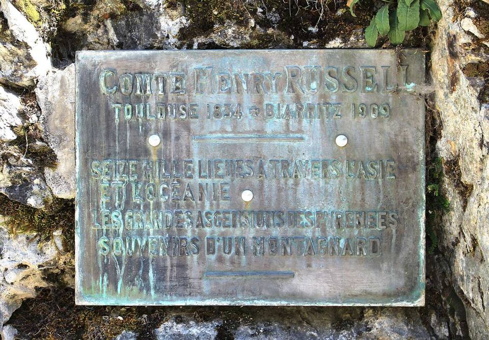 Statue de Henry Russell à Gavarnie-Gèdre (Hautes-Pyrénées)