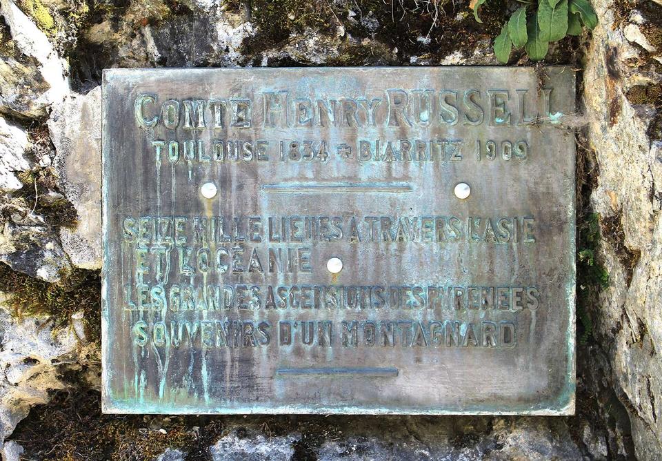 Statue de Henry Russell à Gavarnie-Gèdre (Hautes-Pyrénées)