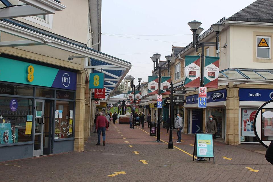 'Social distancing' in shopping centre, Caerphilly