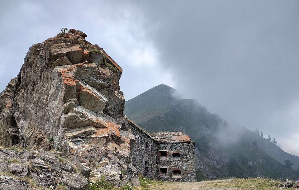 On the road: Colle delle Finestre from Meana di Susa