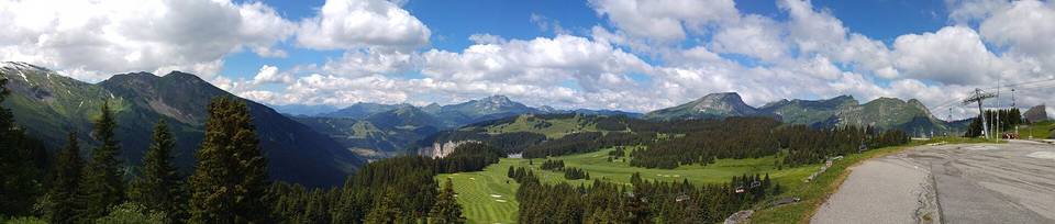 Panoramic view of Avoriaz golf