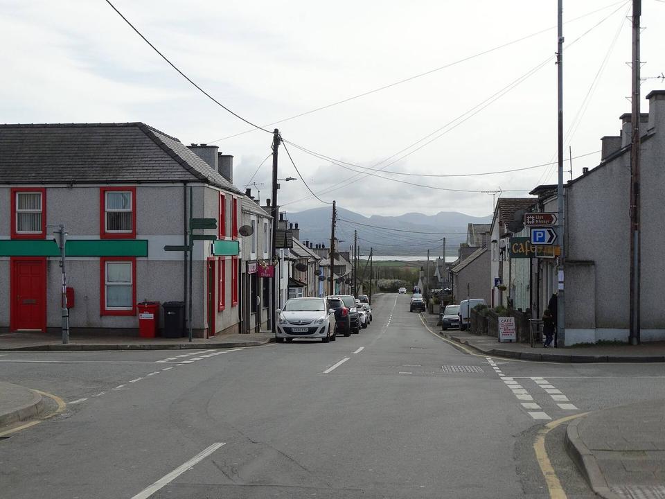 On the road: Lôn Las Cefni