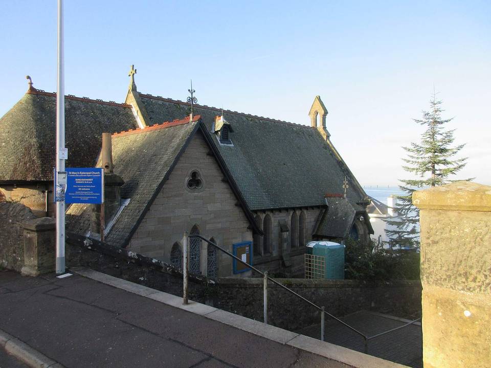 On the road: Newport-on-Tay to Dalgety Bay