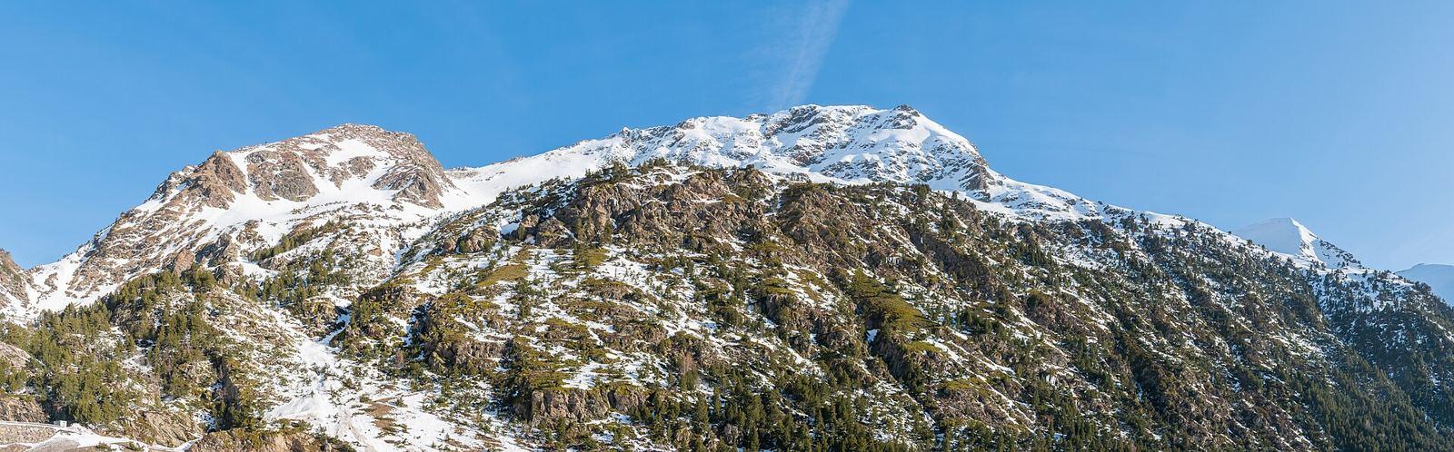 On the road: Vallnord from Ordino, Ordino