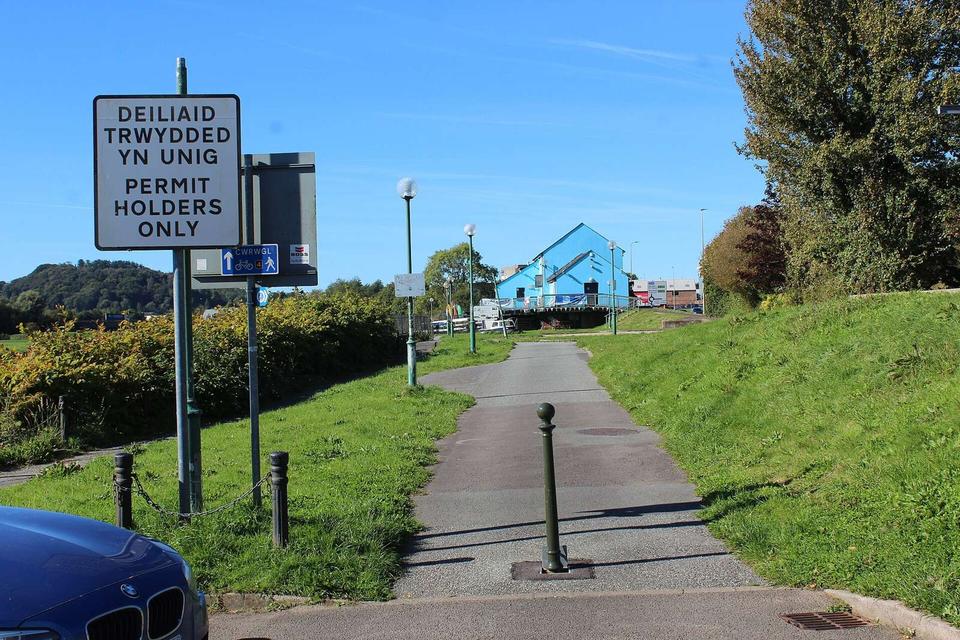 Path to Quay Centre