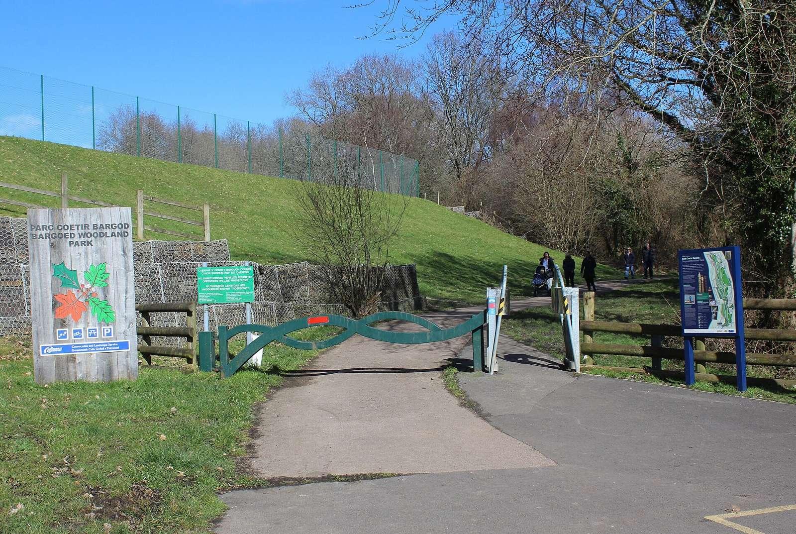 Southernmost entrance to Bargoed Woodland Park