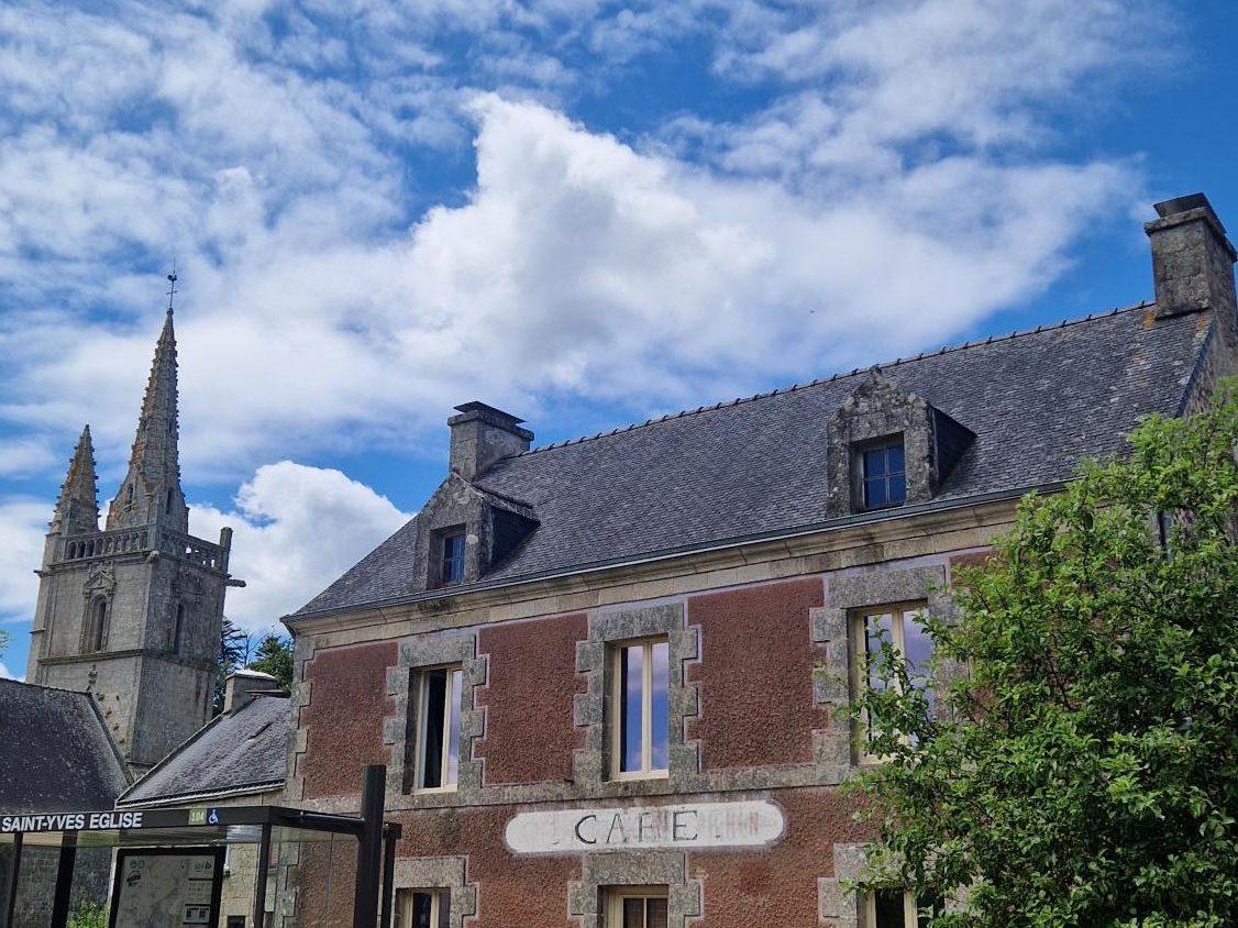 On the road: Plumeliau – Quistinic, Plumeliau