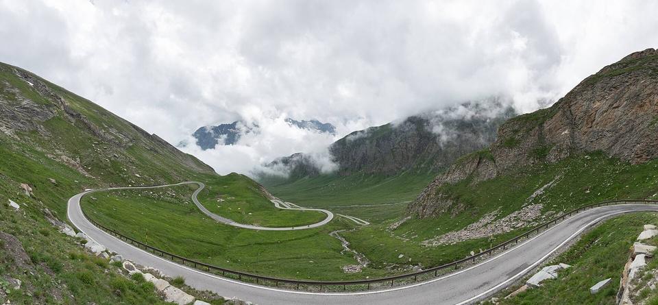 On the road: Col Agnel from Pontechianale