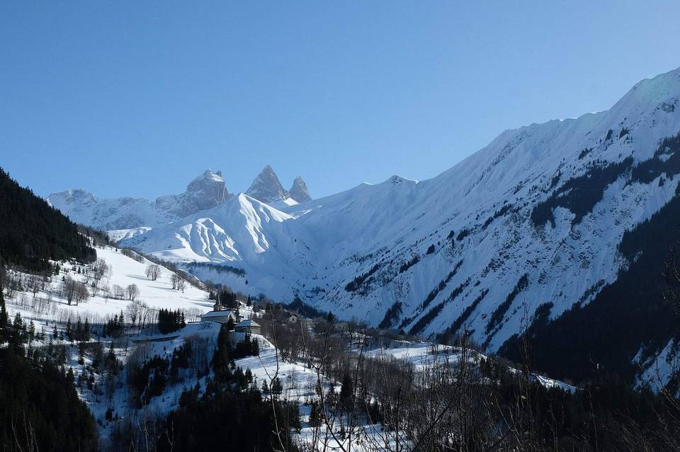 Les Aiguilles d'Arves depuis la route de Saint Jean d'Arves