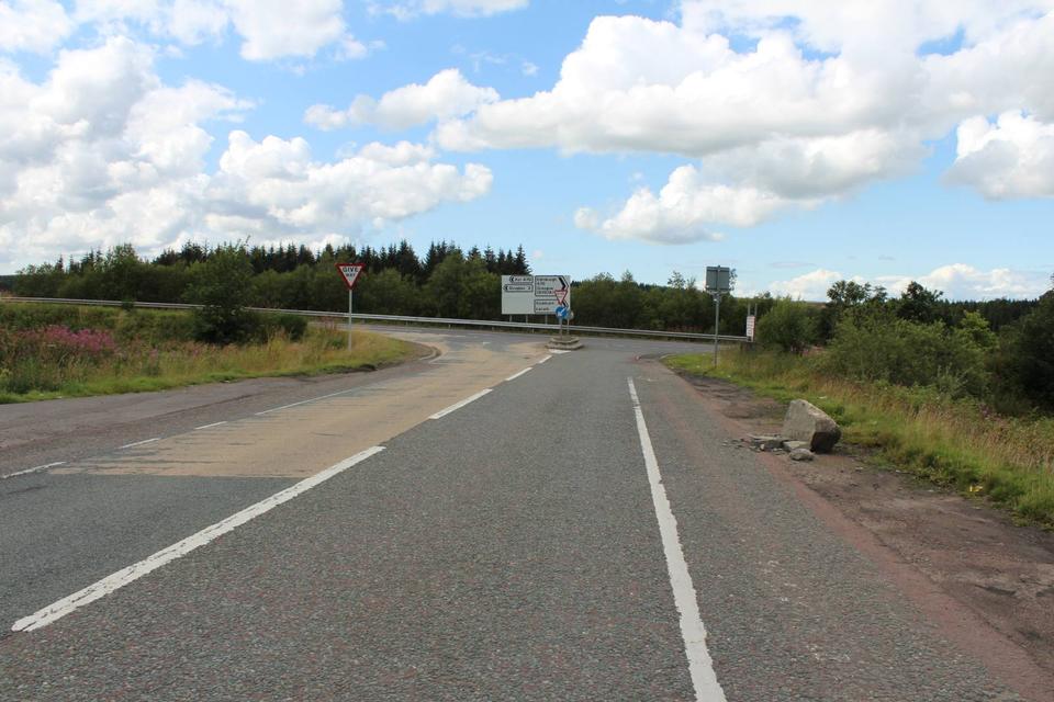 Approaching the A70 from the B7078